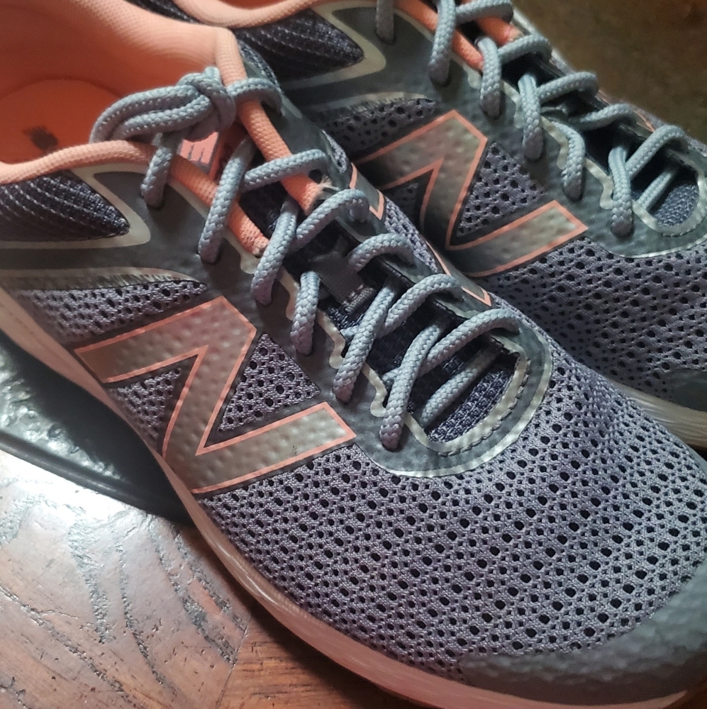 NEW BALANCE W520RG3 Gym Jogging Running Athletic T